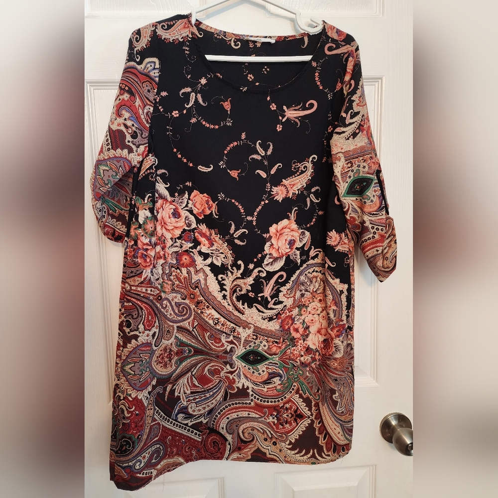 💐2/$25 Million Bullpup Fall Floral Whimsical Paisley Mini Dress, Medium